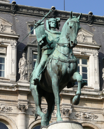 Statue équestre d’Étienne Marcel aux abords de l’hôtel de ville de Paris (jardin des Combattants-de-la-Nueve), 1888 © Wikipédia